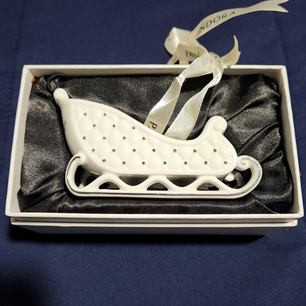 Pandora Sleigh Ornament - Picture 1 of 6